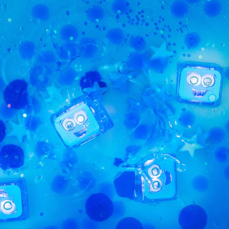 Glo Pals BLUE Light Up Bath | Jelly Stone