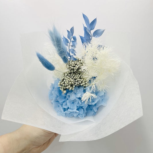 Dried flower posie // Blue