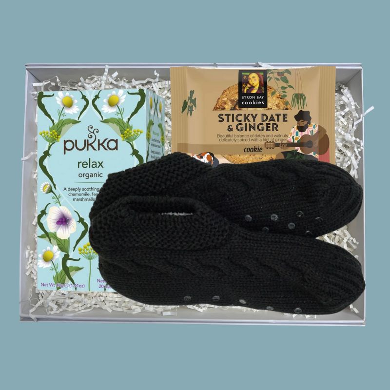 Mini Comforts Care Pack | Black MENS Slouchy Slippers with Grips