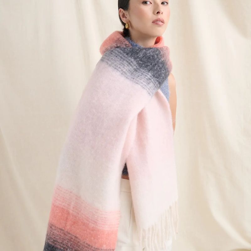 Pink Gradient Scarf | Oversized & Cosy