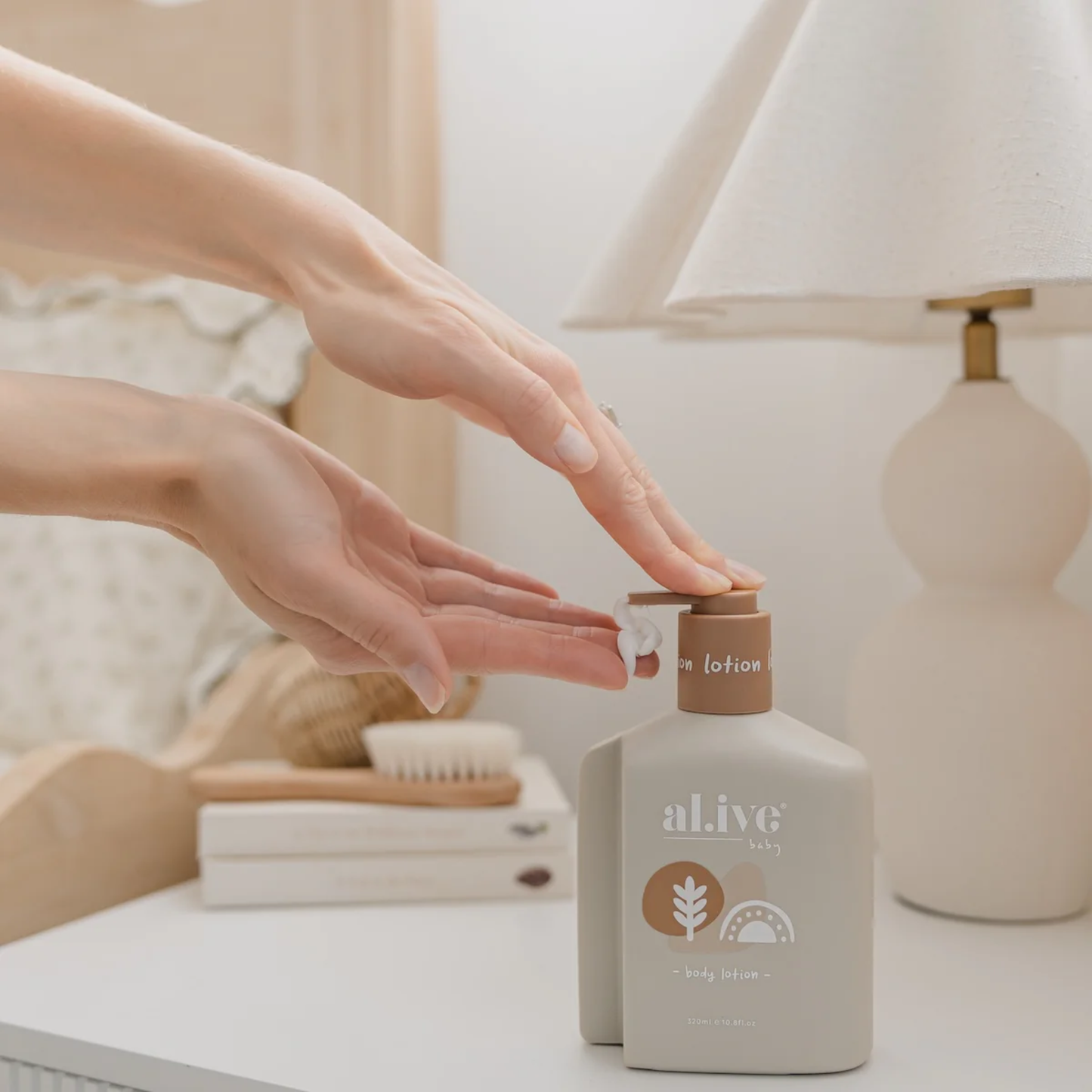 Calming Oatmeal Hair & Body Wash | Al.Ive Baby