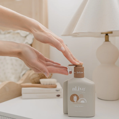 Calming Oatmeal Hair & Body Wash | Al.Ive Baby