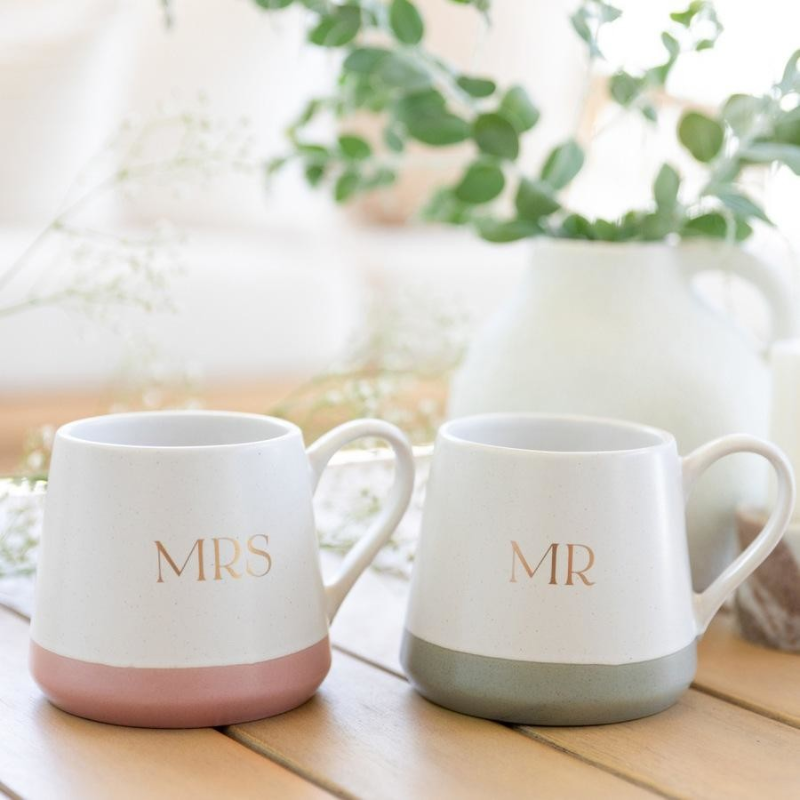 Mr & Mrs Mug Set | Matching Couple Coffee Mugs | Wedding Gift