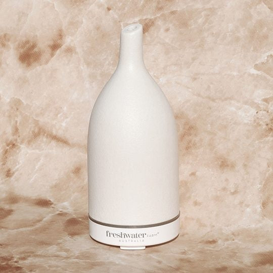 Ceramic oil diffuser - white